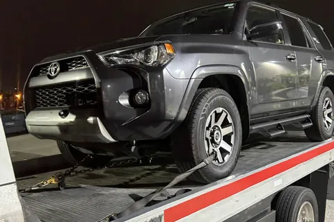 Flatbed tow of a Toyota SUV in Norwalk, CA by Carsaad Towing