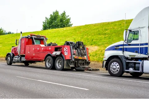 Heavy-duty tow by Carsaad Towing, photo 2
