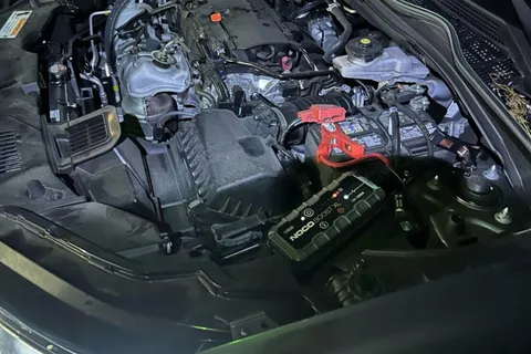 Jump start by Carsaad Towing
