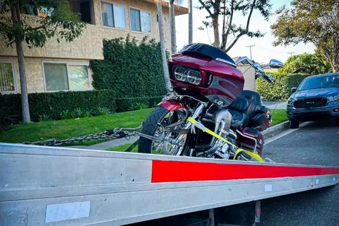 Motorcycle tow by Carsaad Towing, photo 3