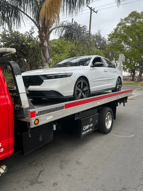 Honda Accord tow near Santa Fe Springs, CA by Carsaad Towing
